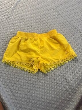 Gerry Weber Sunny Yellow Lace-Trim High Waist Shorts